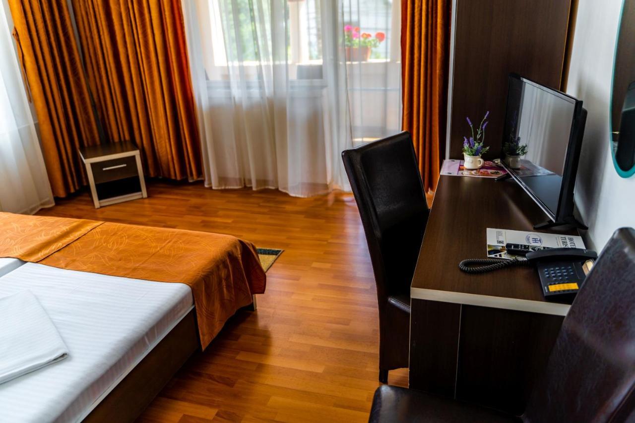 Hotel Turist Pucioasa Zewnętrze zdjęcie